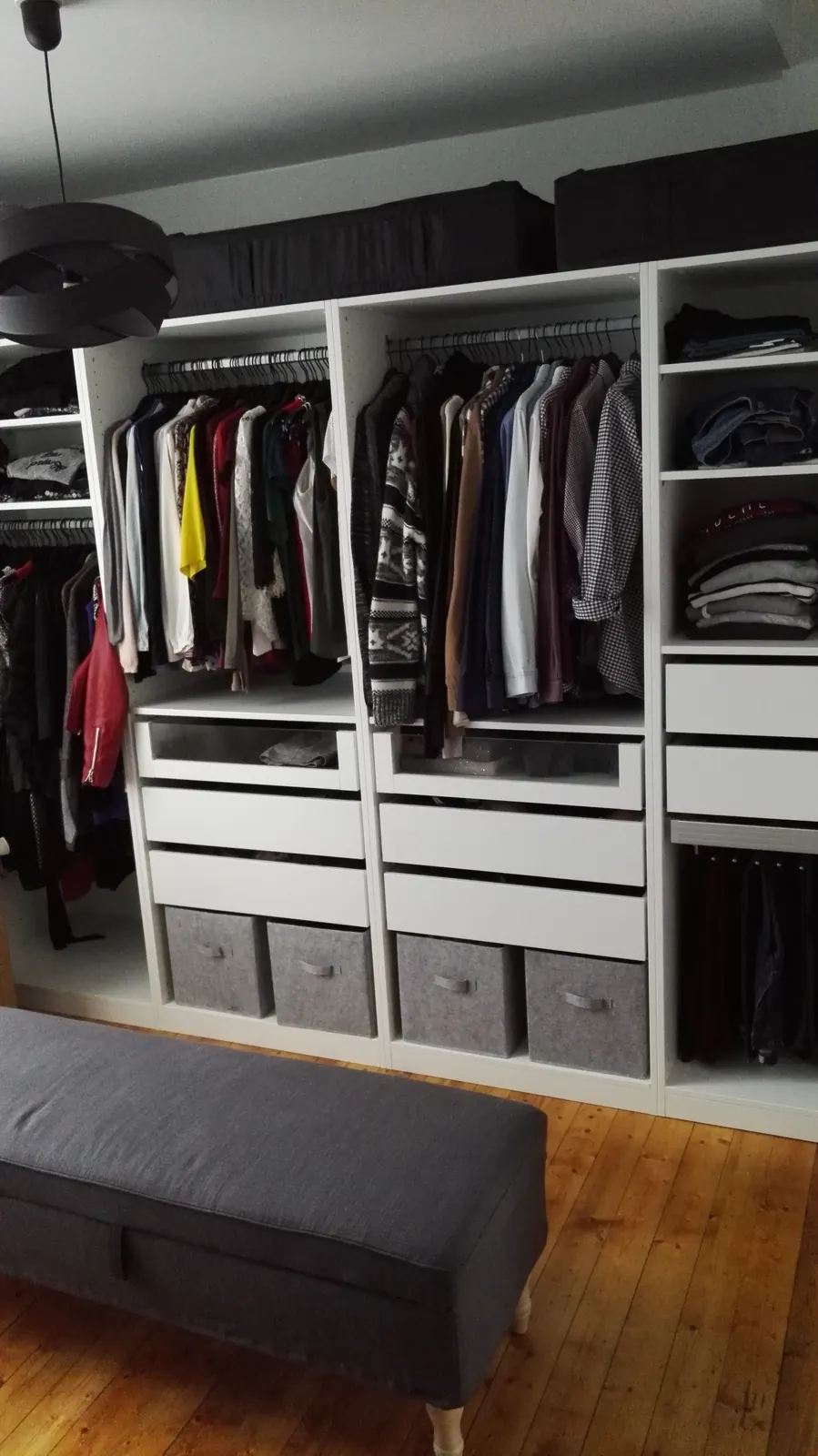Dressing aménagé dans les combles