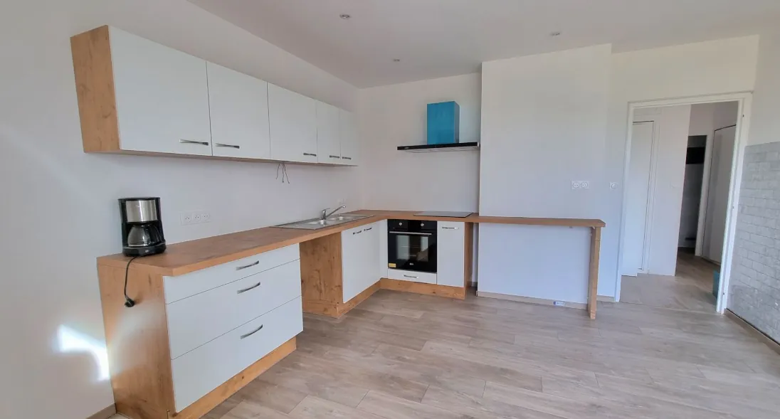 Cuisine d'un des deux logements à Saint-Vit