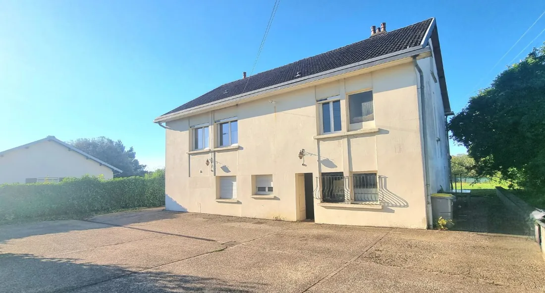 Maison divisée en copropriété par BONAPPART à Saint-Vit