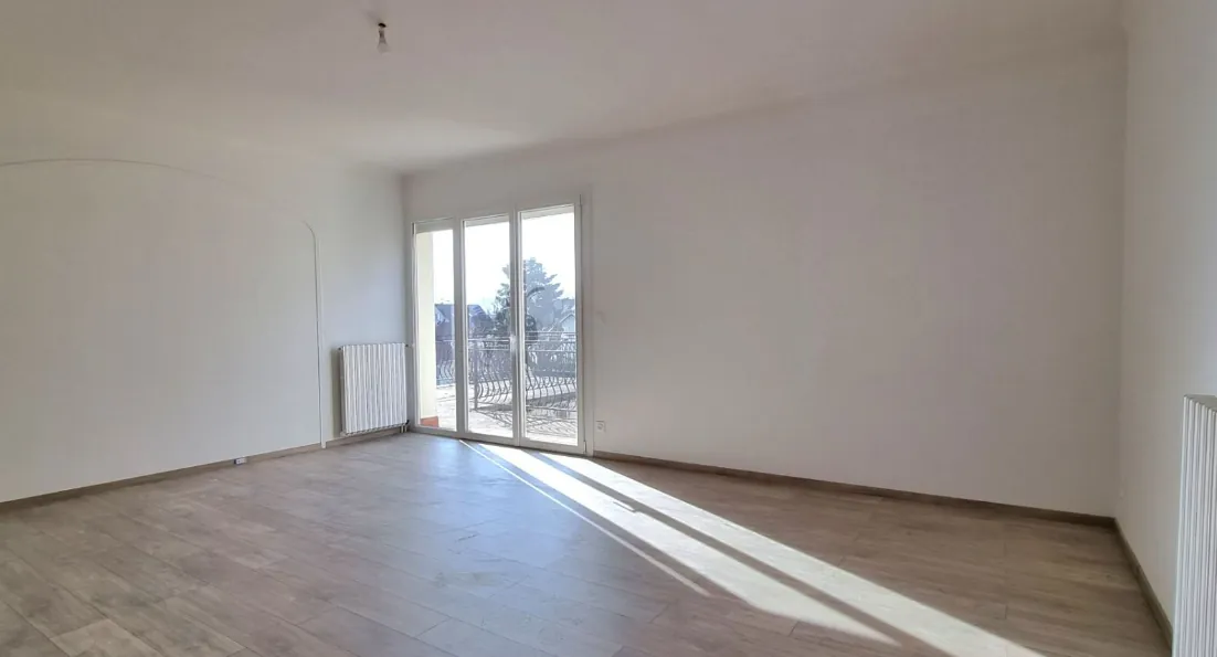 Séjour d'un des deux logements à Saint-Vit
